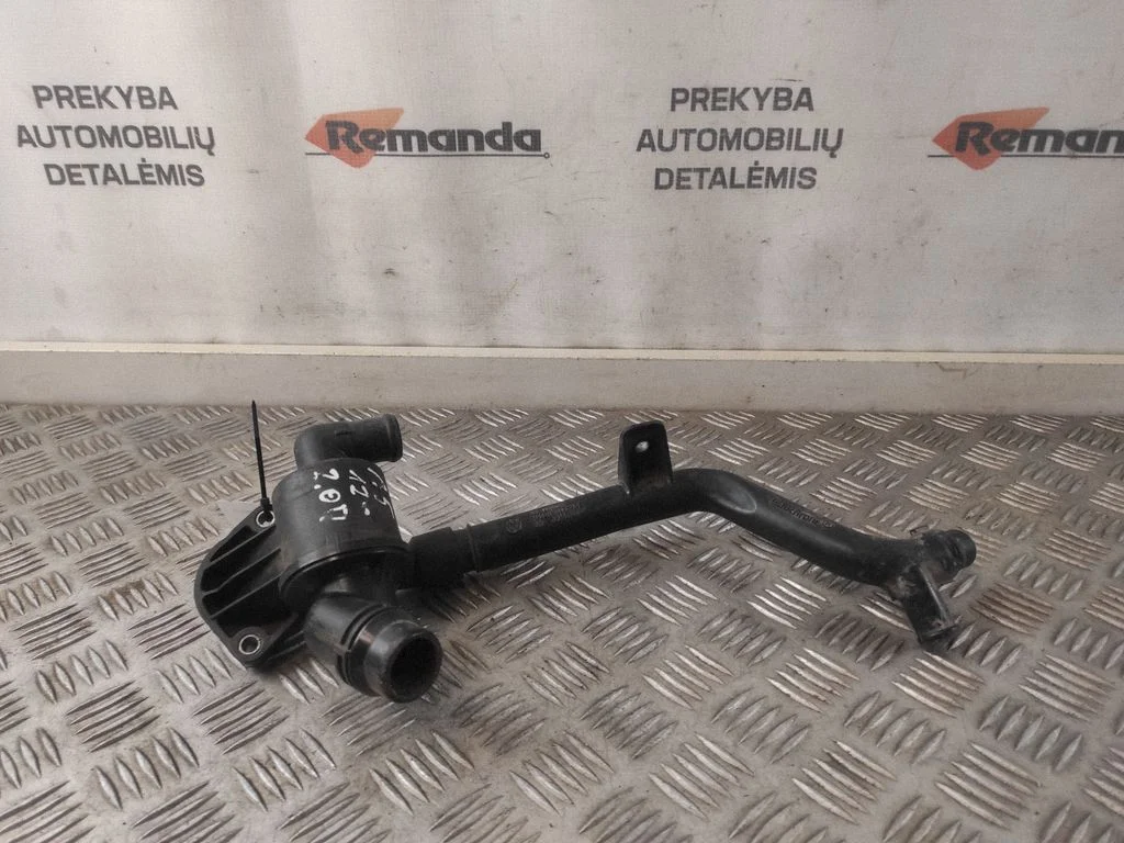 Termostat / obudowa termostatu – Audi A5 Sportback 8TA (2009-2016)