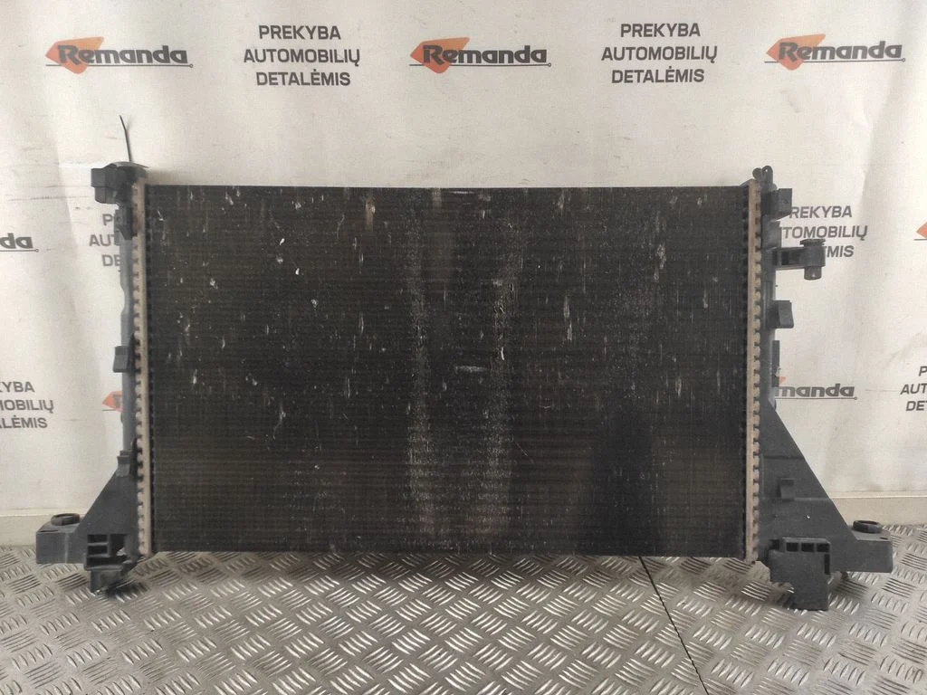 Jahutusvedeliku radiaator 214004474R – Renault Master III (2010-2024)
