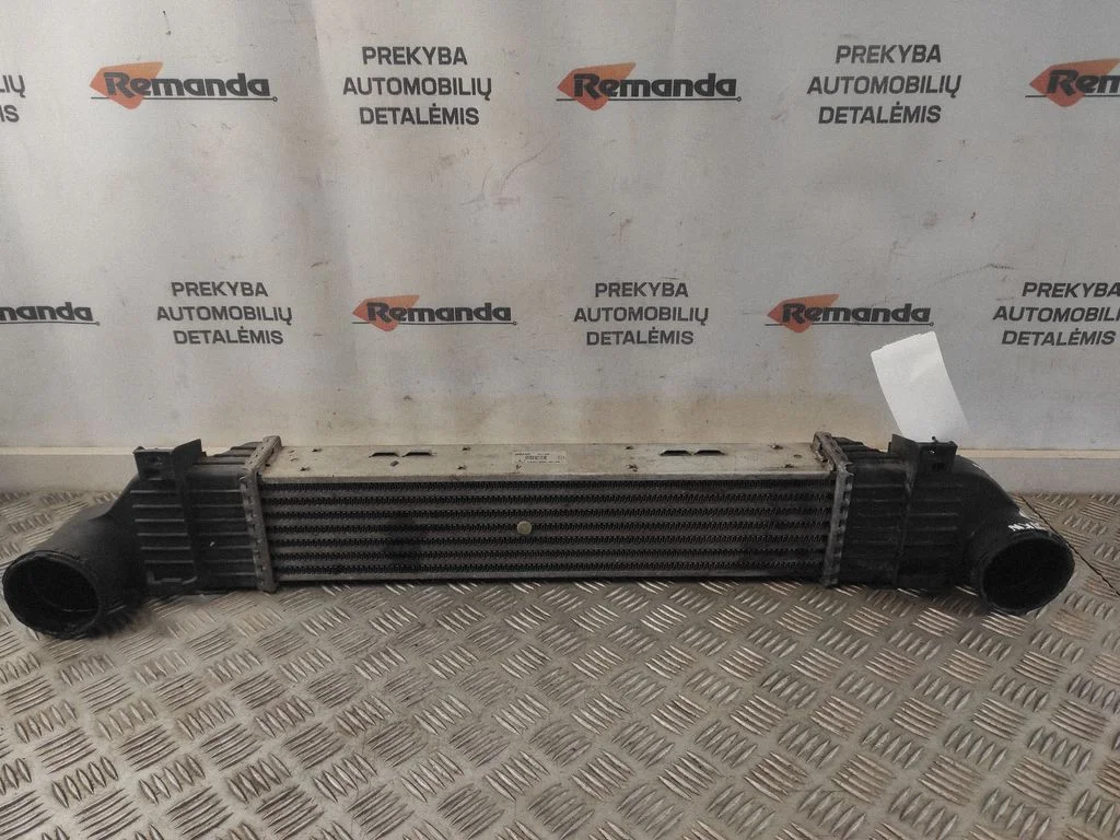 Vahejahuti radiaator A2205000000