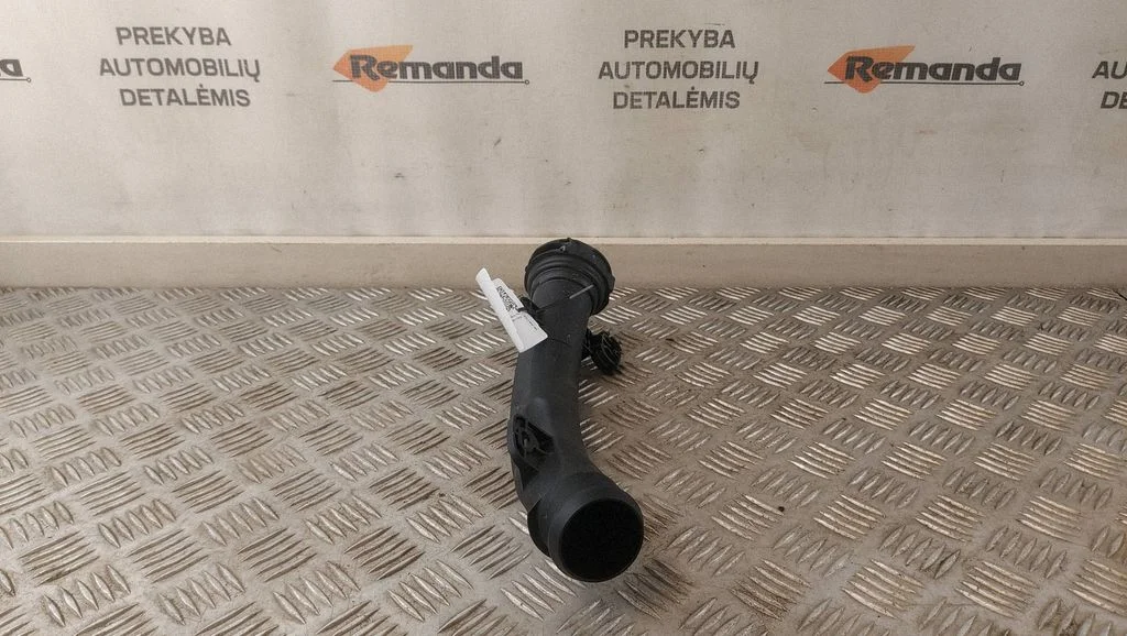 Interkūlerio žarna (-os)/ vamzdelis (-iai)