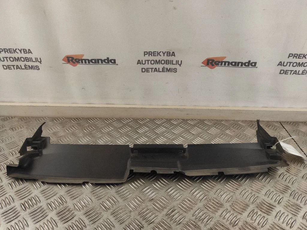 Intercooler air guide/duct channel 3G8121330A