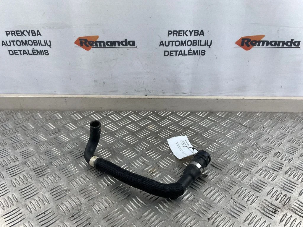 Aušinimo vamzdelis (-iai)/ žarna (-os)