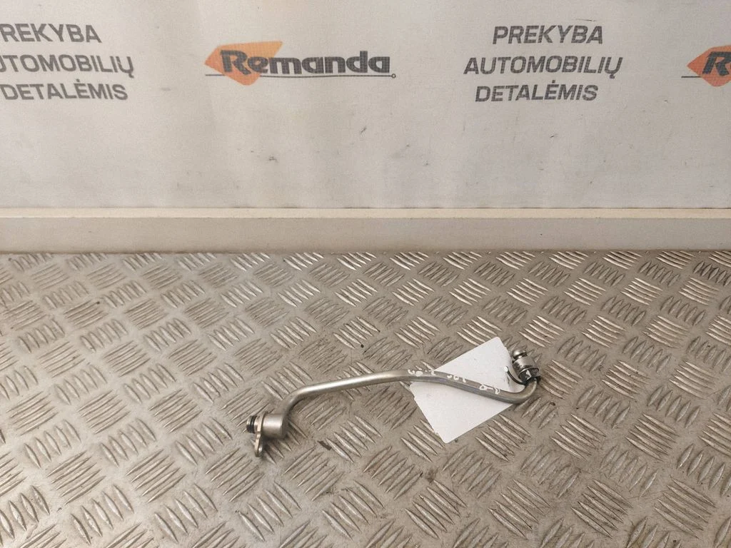 Przewody/węże olejowe turbo 05L145771A