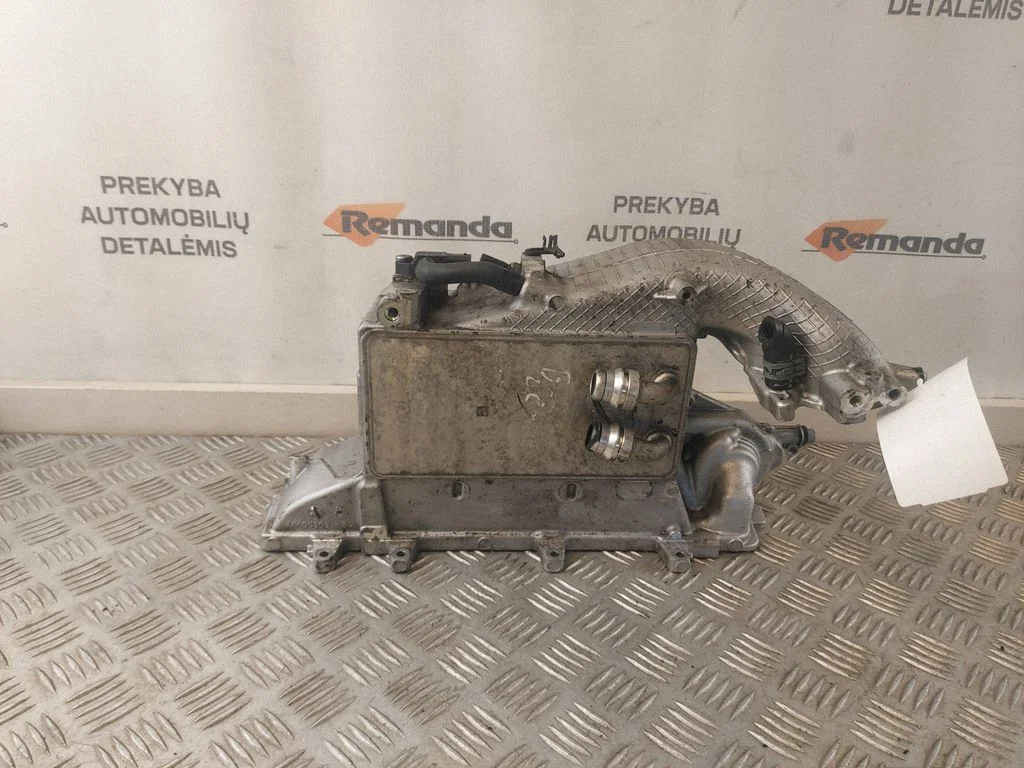 Kolektor ssący 8471286