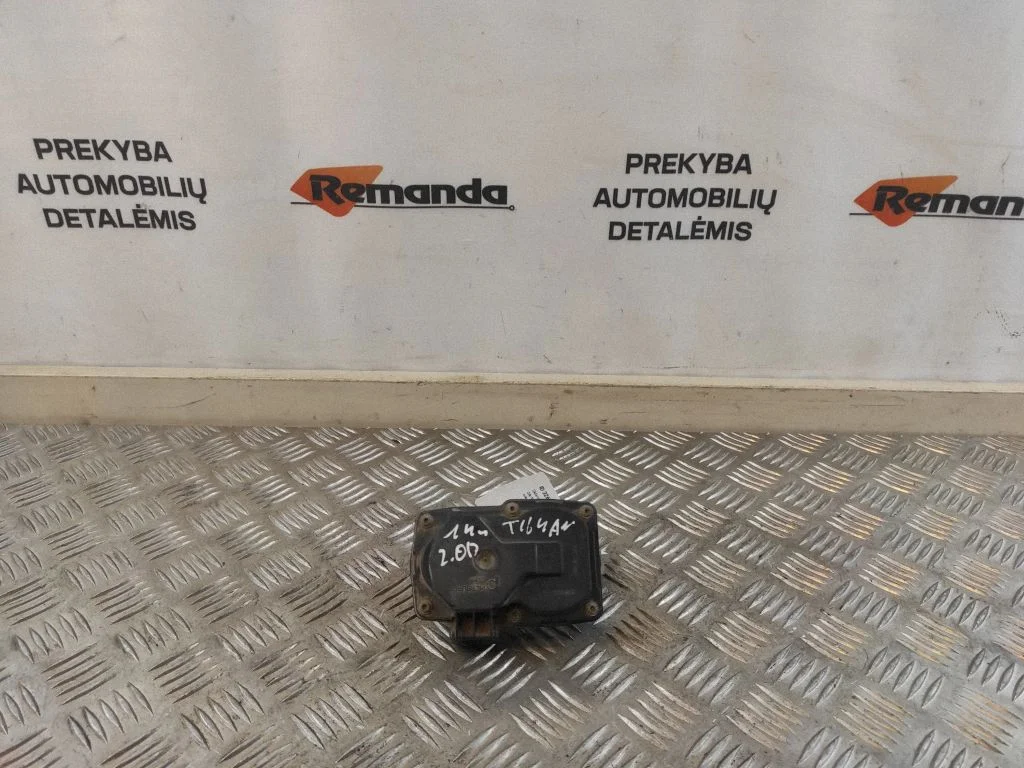 Sklendės valdymo varikliukas