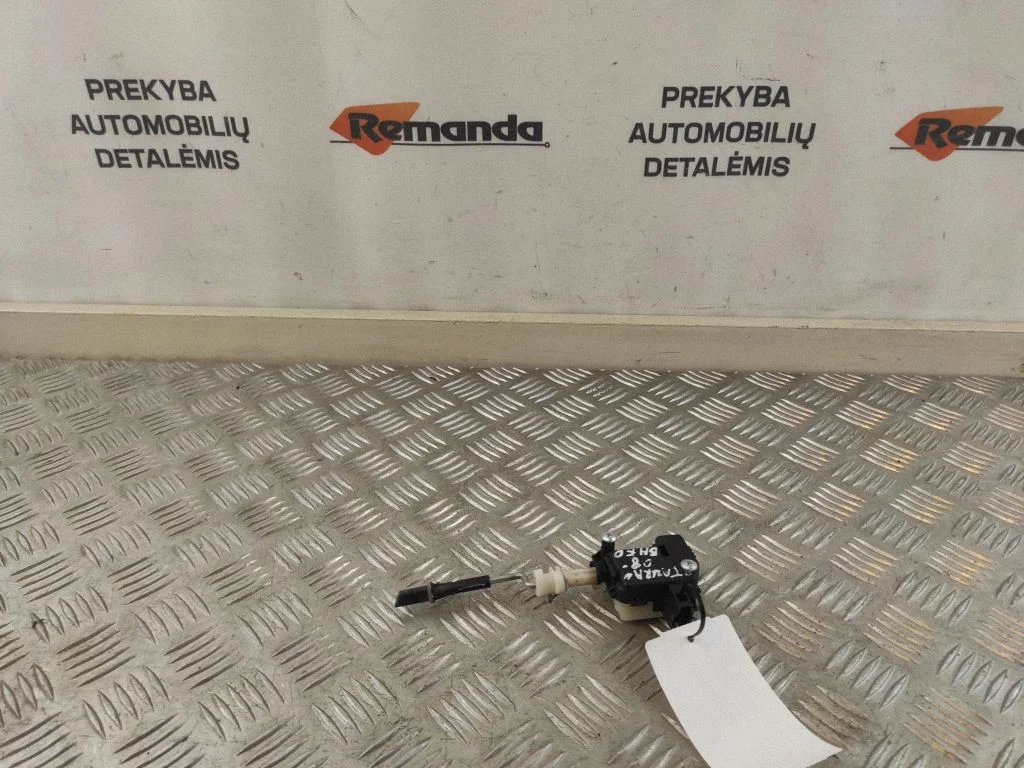 Degalų bako dangtelio spyna