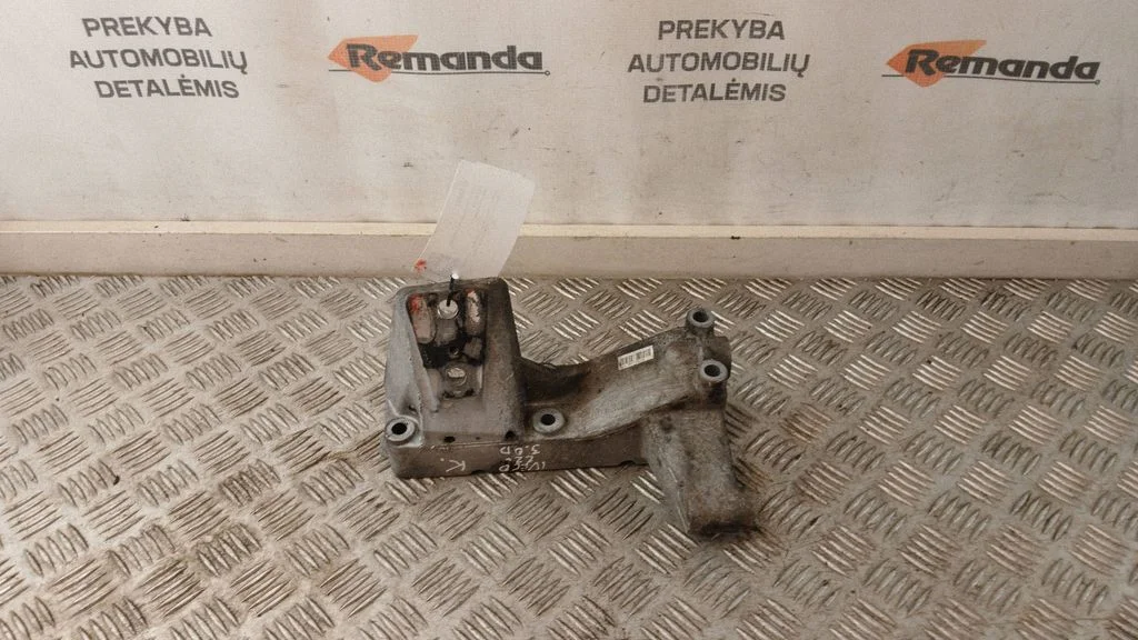 Variklio tvirtinimo kronšteinas