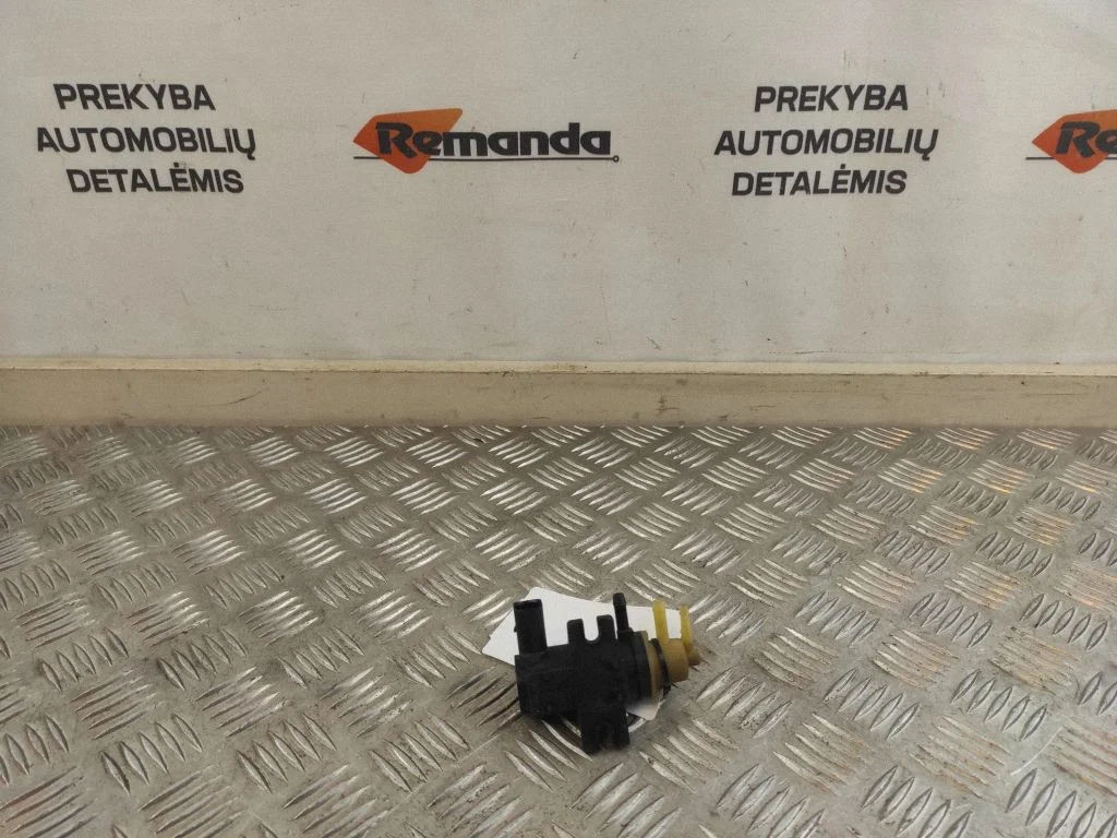 Vakuuminis vožtuvas