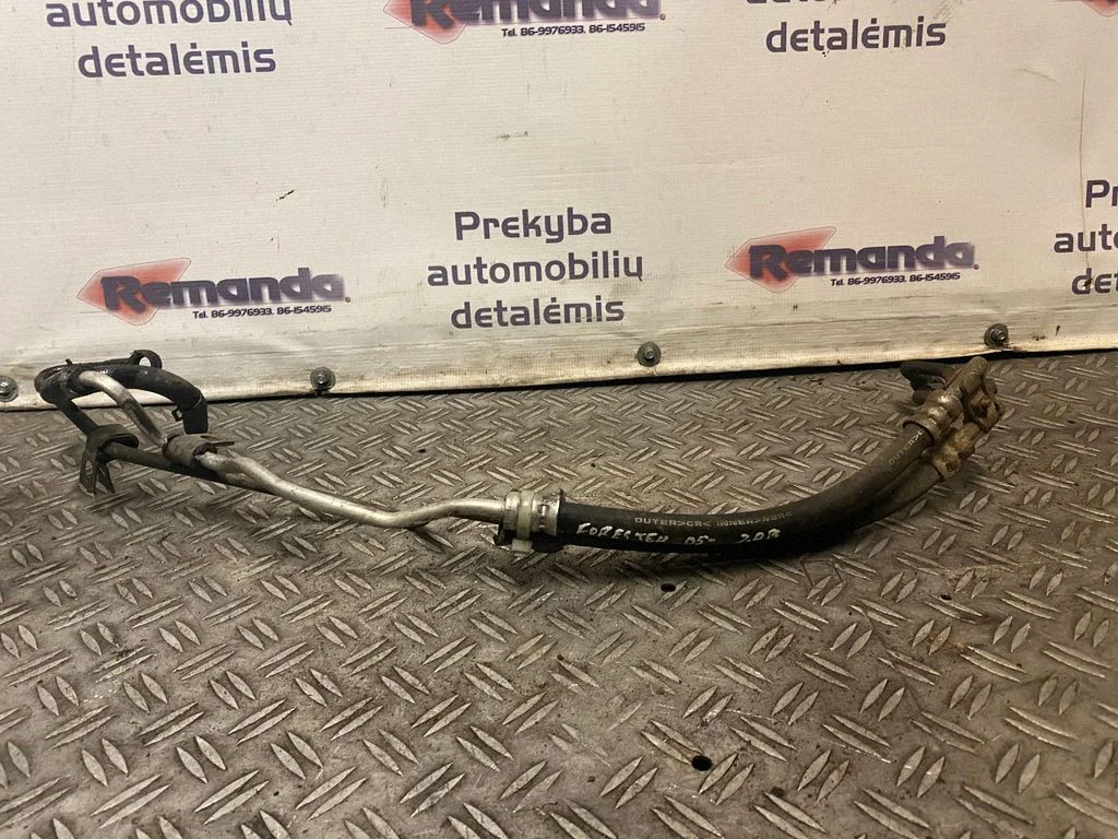 Stūres pastiprinātāja šļūtene (-es)/caurule (-es)