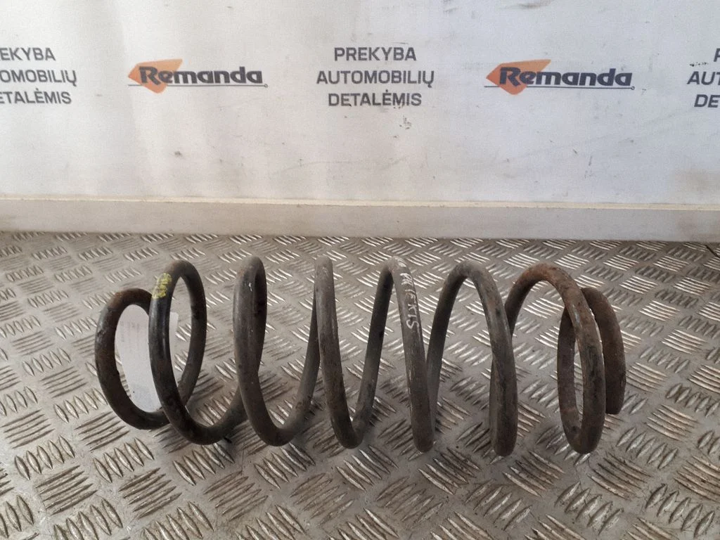 Priekšējā atspere