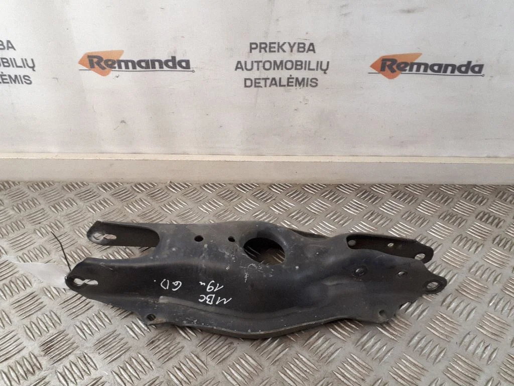 Wahacz tylny górny A2053521900