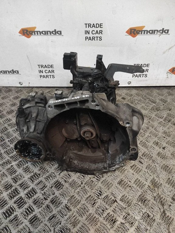 Manual 5 speed gearbox