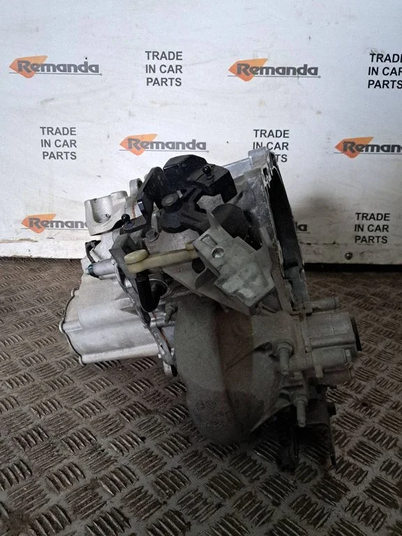 Mechaninė 6 pavarų dėžė