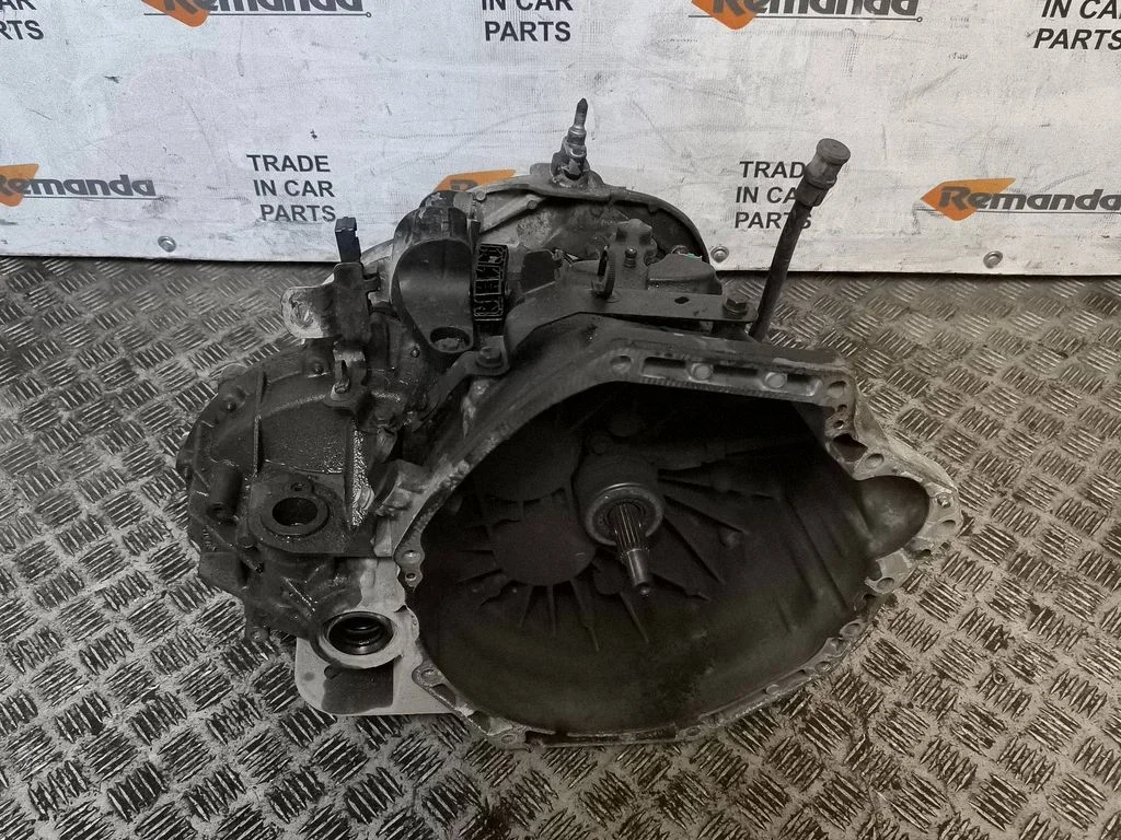 Mechaninė 6 pavarų dėžė
