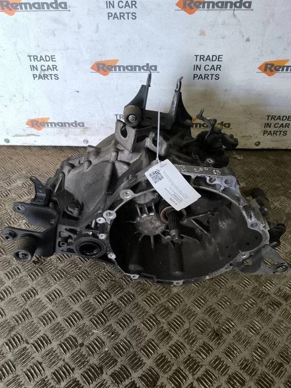Mechaninė 6 pavarų dėžė