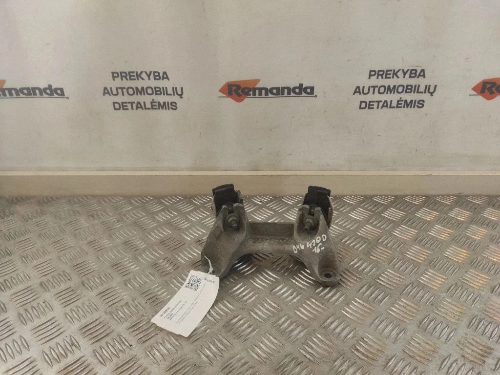Gearbox mounting bracket 18574710HU