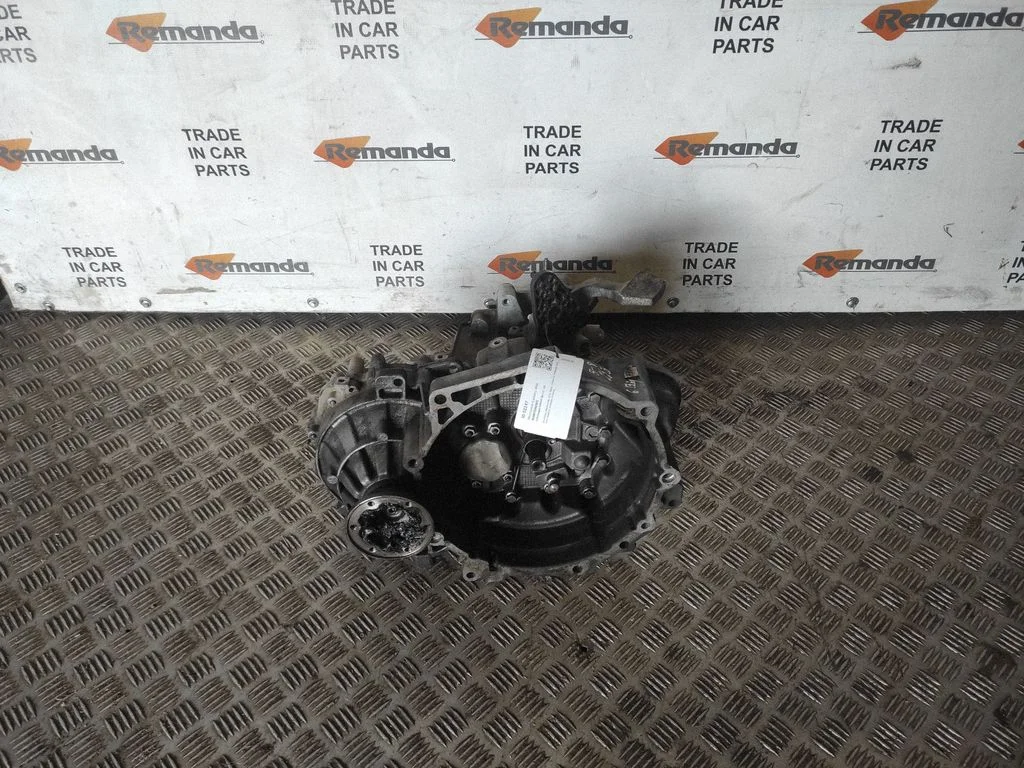 Mechaninė 6 pavarų dėžė