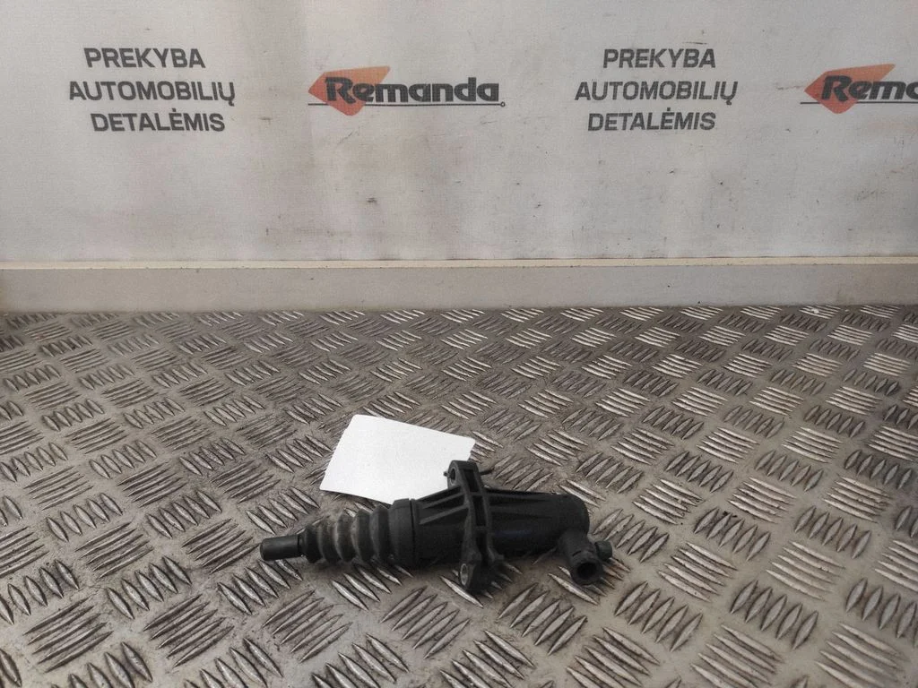 Darbinis sankabos cilindriukas