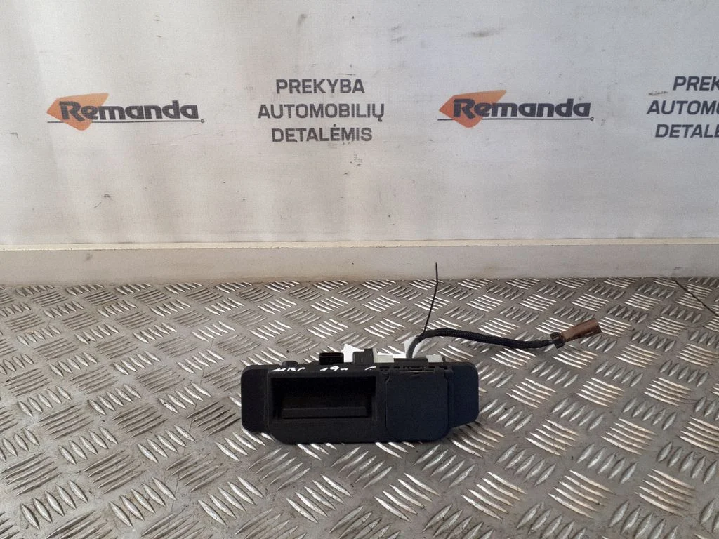 Tailgate handle with camera – Mercedes-Benz C-Class W205 (2014-2021)