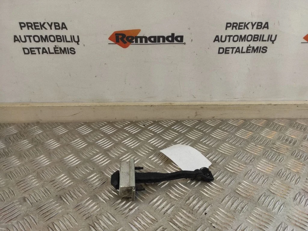 Ribotuvas priekinių durų atvėrimo