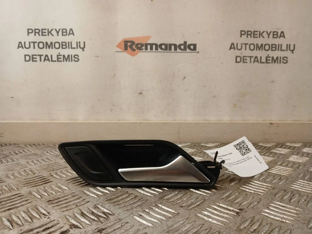Iekšējais atvēršanas rokturis 8V3837020A