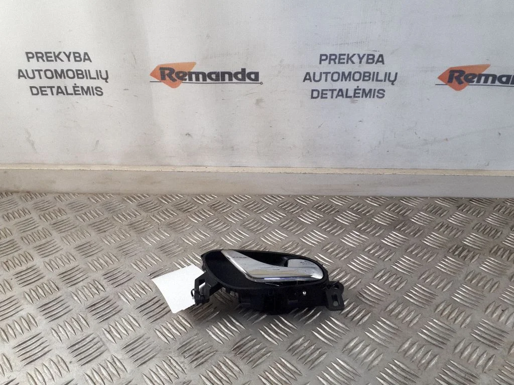 Esiukse sisemine käepide 806704EA0A