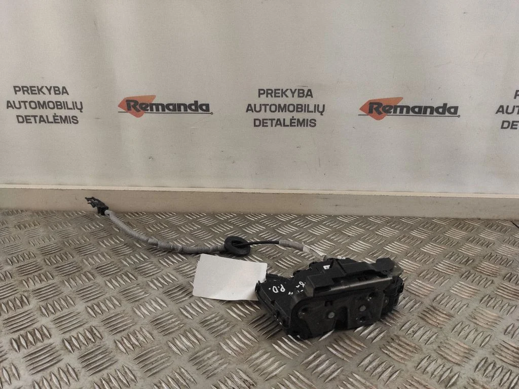 Front door lock 5NB837016C