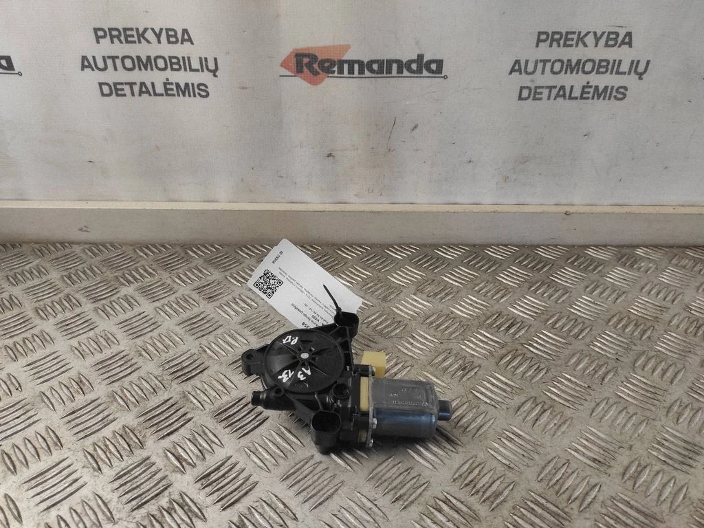 Priekšējā loga pacēlāja motoriņš 5Q0959801B