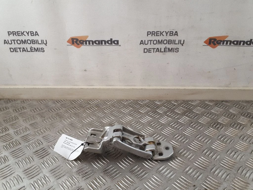 Tagaukse ülemine hing 4111022M – Renault Master III (2010-2024)