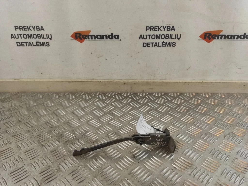 Rear door check strap stopper – Renault Trafic III (X82) (2014-)