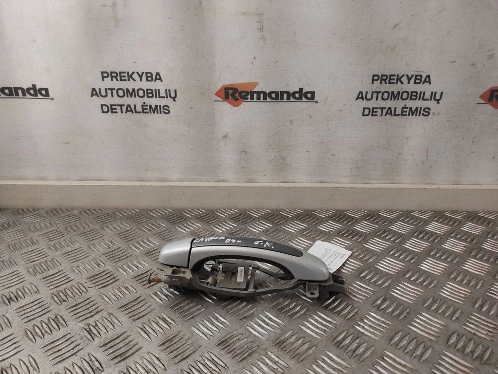 Išorinė atidarymo rankena galinių durų