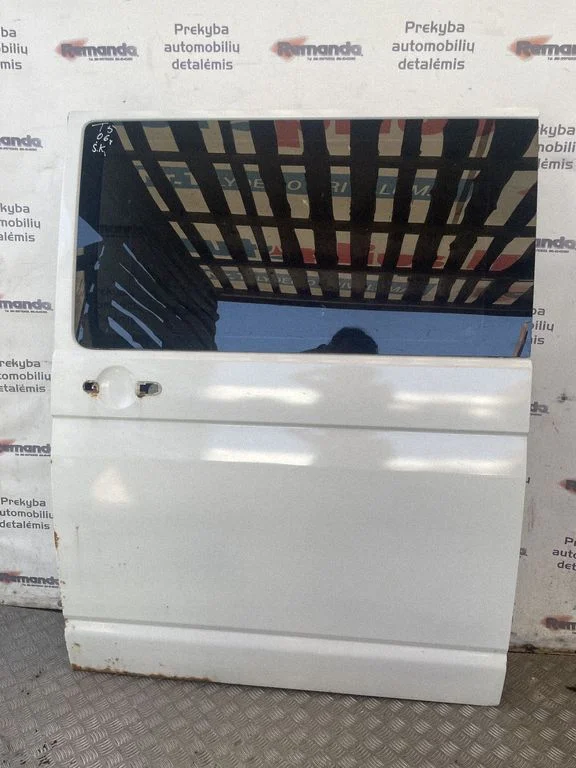 Side sliding door – left