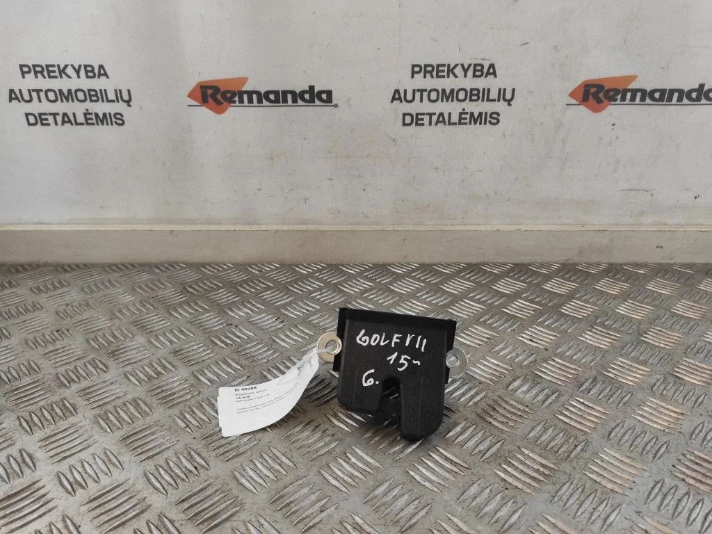 Laadimisukse lukk 5Q6827505