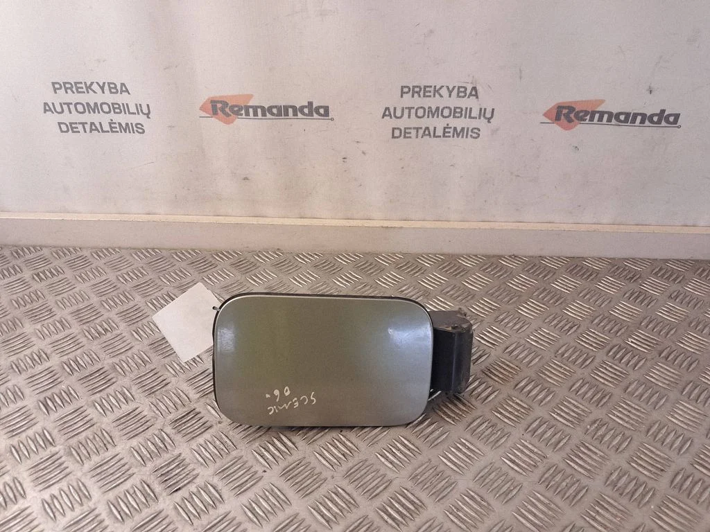Degvielas tvertnes vāciņš 8200139543