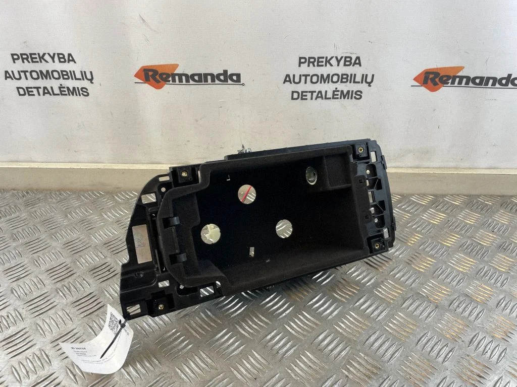 Glove box 51169330664