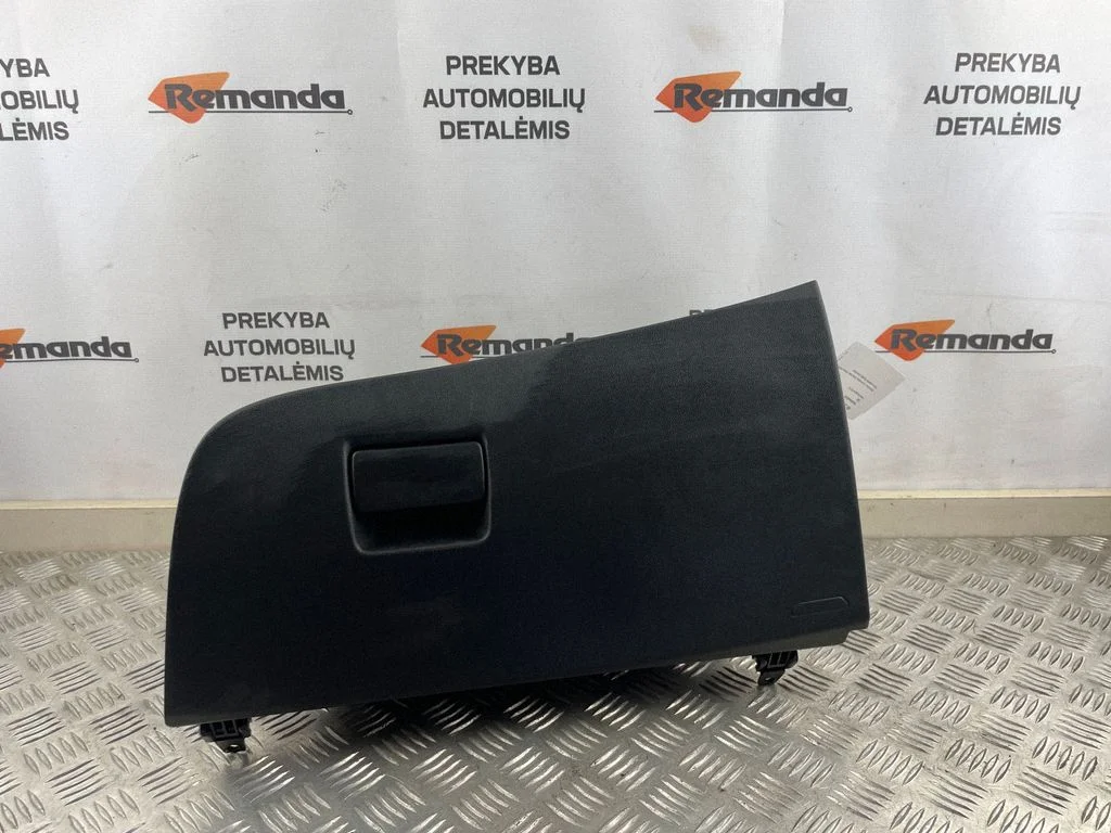Glove box 39097522