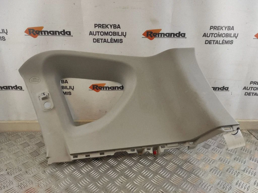 (C) pillar trim 6247042130