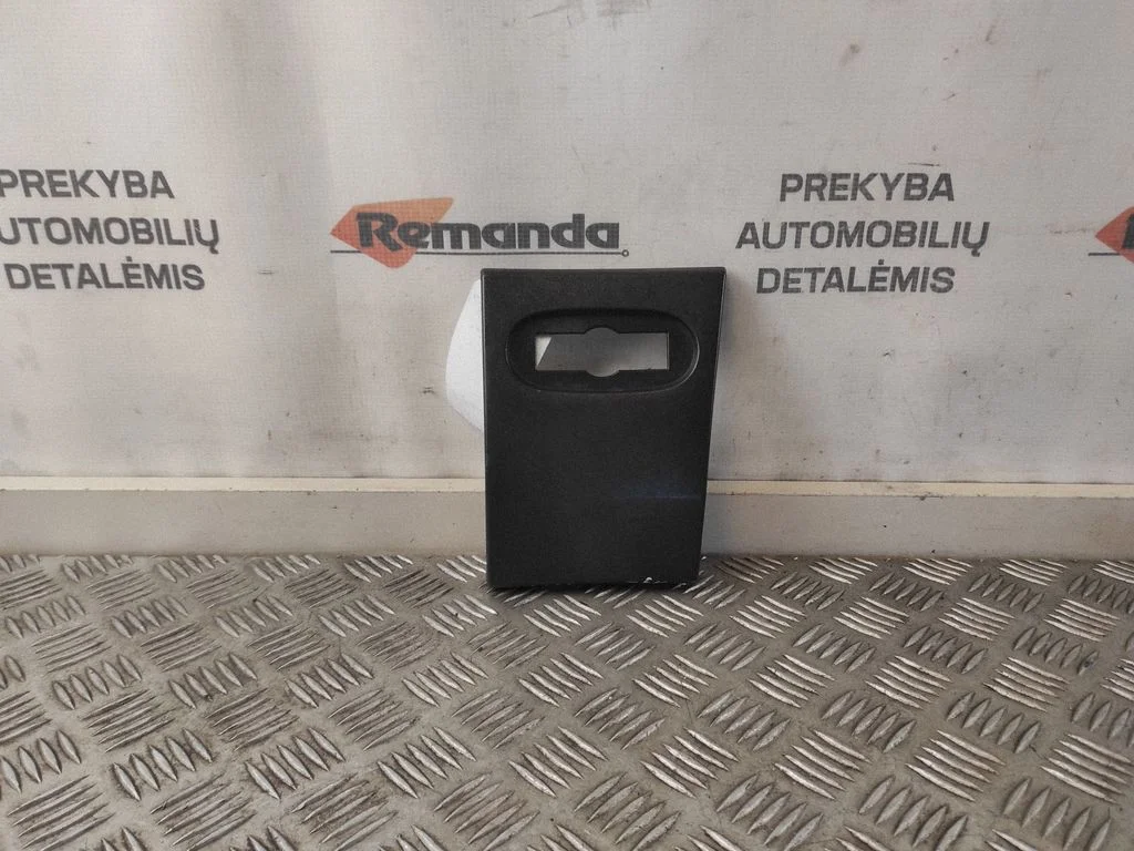 (B) statņa apdare (apakšējā) A9066901182