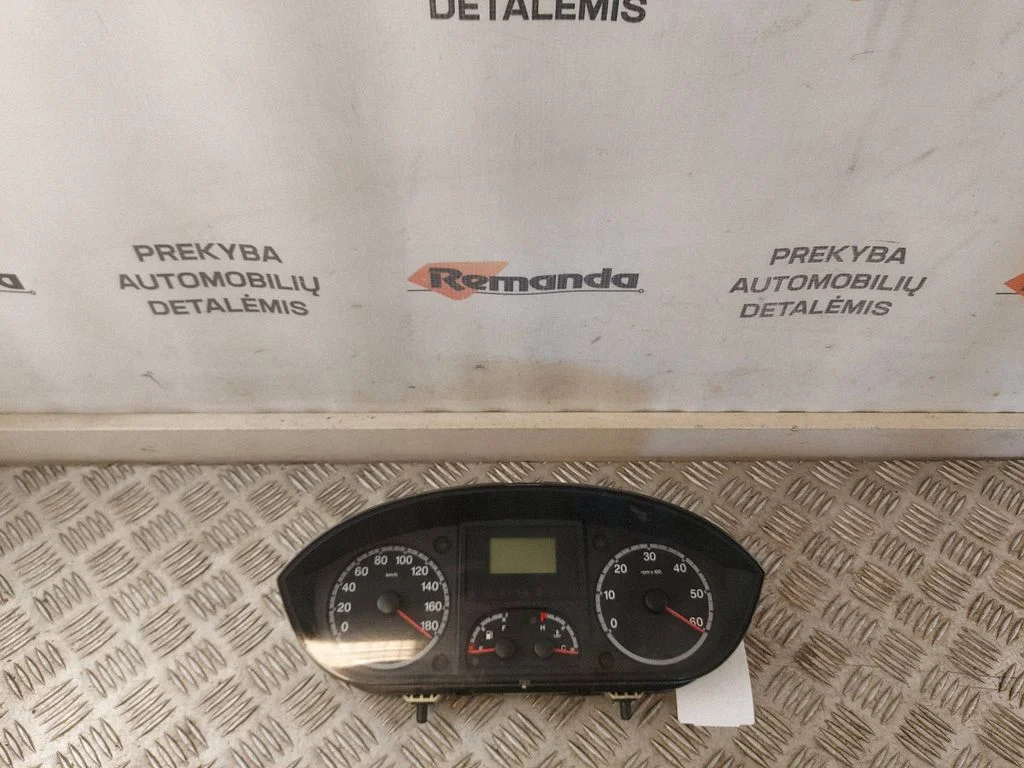 Spidometrs (instrumentu panelis) 1340672080292170
