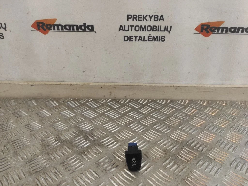 Antipraslidimo/ sukibimo (ASR) jungtukas