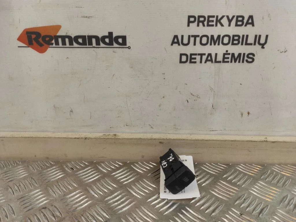 Antipraslidimo/ sukibimo (ASR) jungtukas