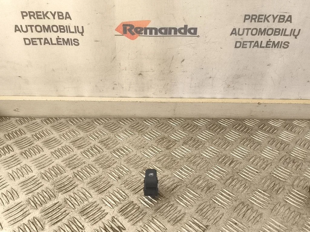 Elektrinių langų jungtukas