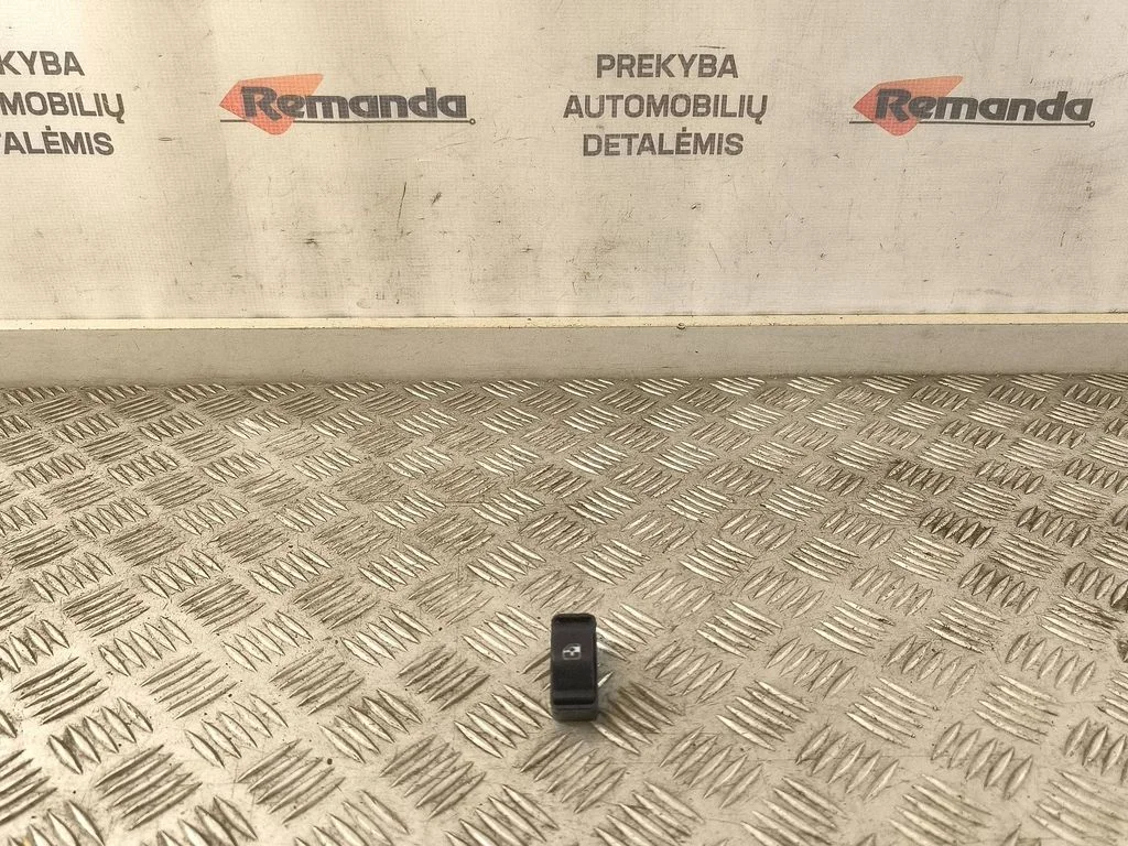 Elektriaknate lüliti – eesmine parem