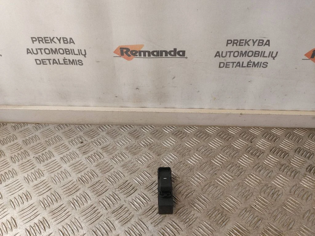 Elektrisko logu slēdzis KD4566370