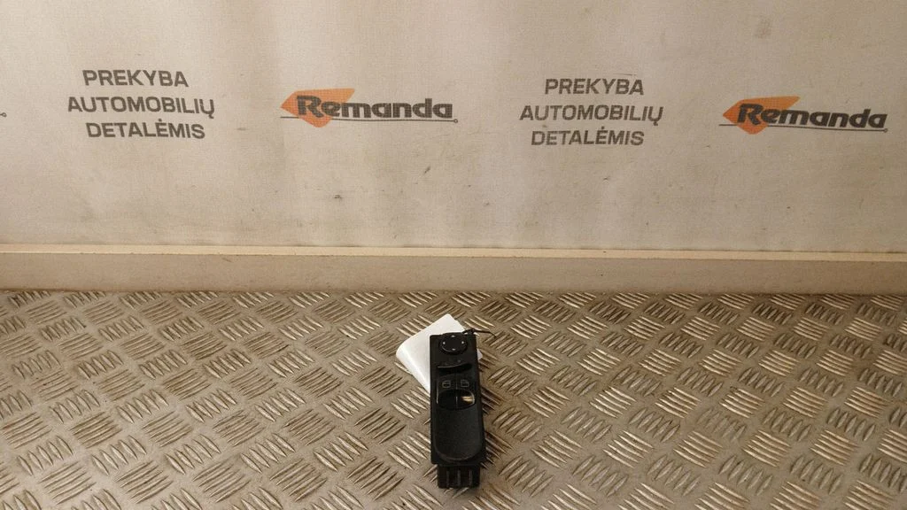 Elektrinių langų jungtukas