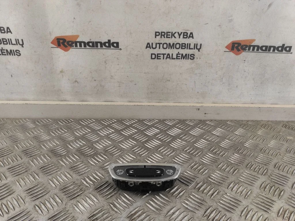 Interjero apšvietimo jungtukas