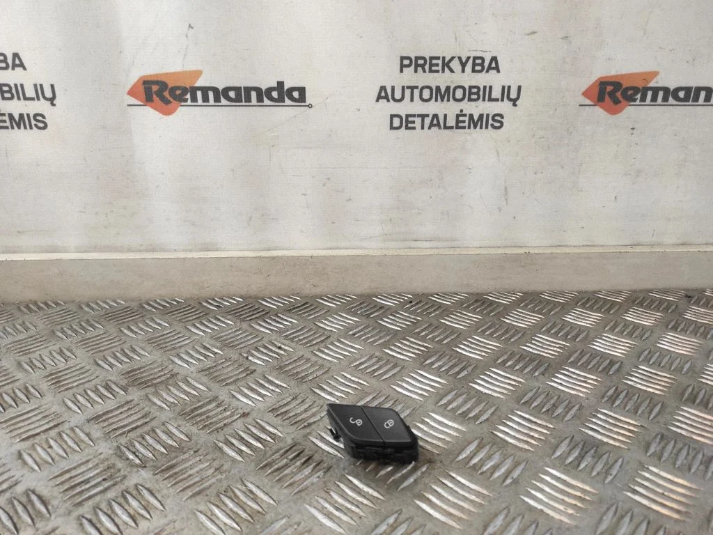 Centrinio užrakto jungtukas