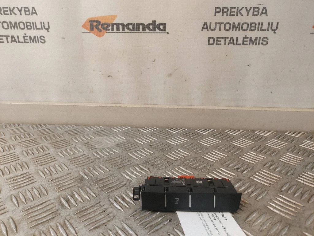 Pozostałe przełączniki i pokrętła 3G0927238A