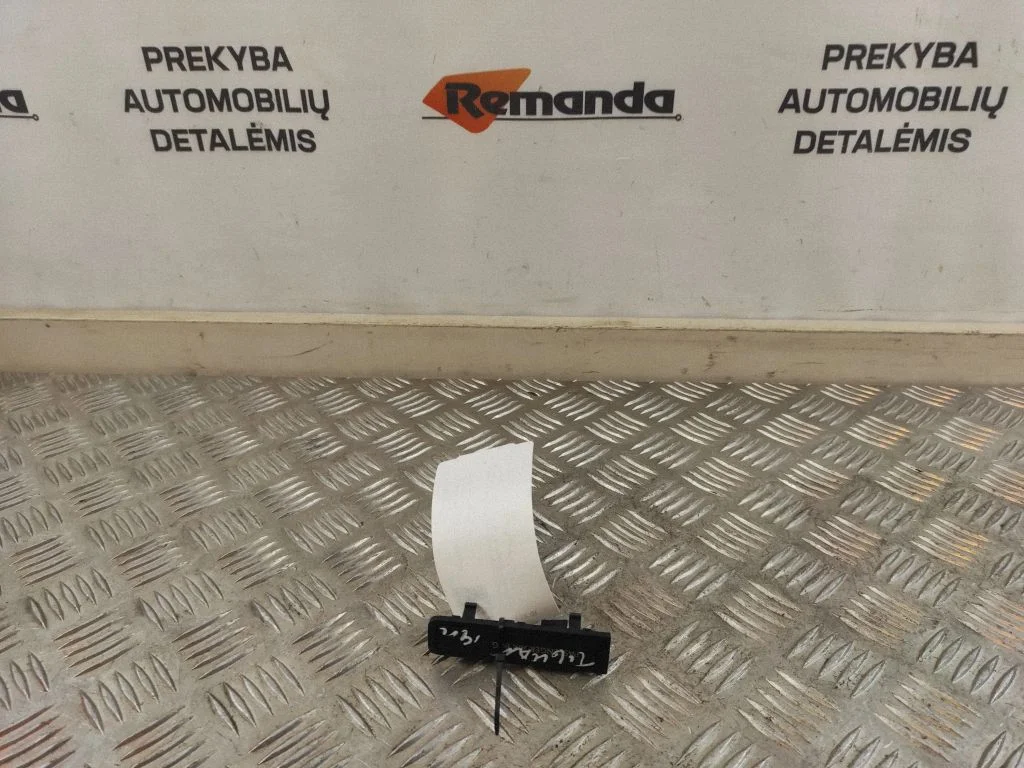Keleivio oro pagalvės jungtukas