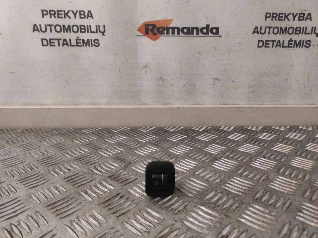 Panelės apšvietimo reguliavimo jungtukas